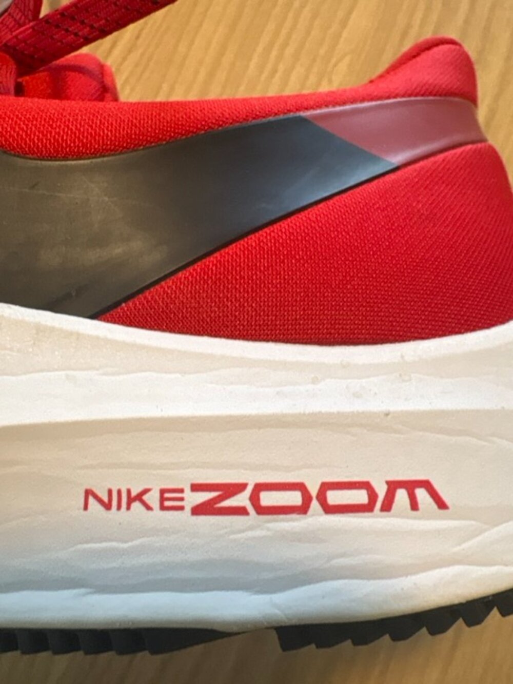 Nike Zoom Winflo Men's Red Running Shoes Sneakers Size 12 - Picture 12 of 12